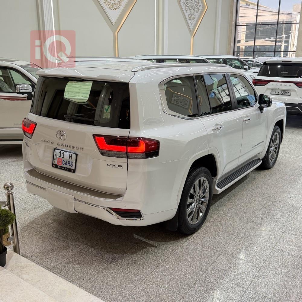 تويوتا لاندكروزر